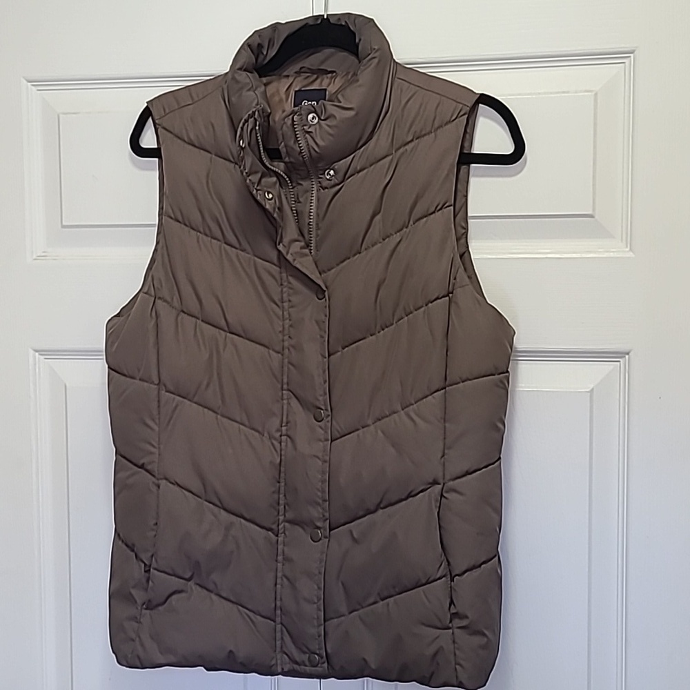 GAP vest Chocolate‎ brown Vest size M women's Trendy